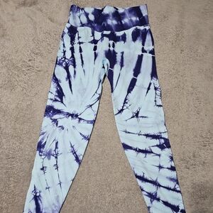 VICTORIA SECRET PINK TYE DYE PURPLE AND BLUE LEGGINGS SIZE MEDIUM NWOT